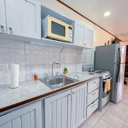 Jaco Park Condo Near To The Beach And Downtown